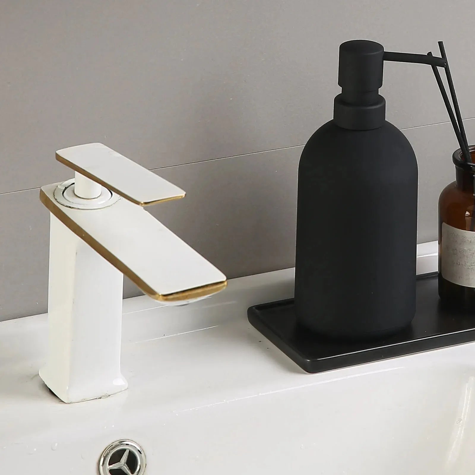 Distributeur Savon Noir – Image 3
